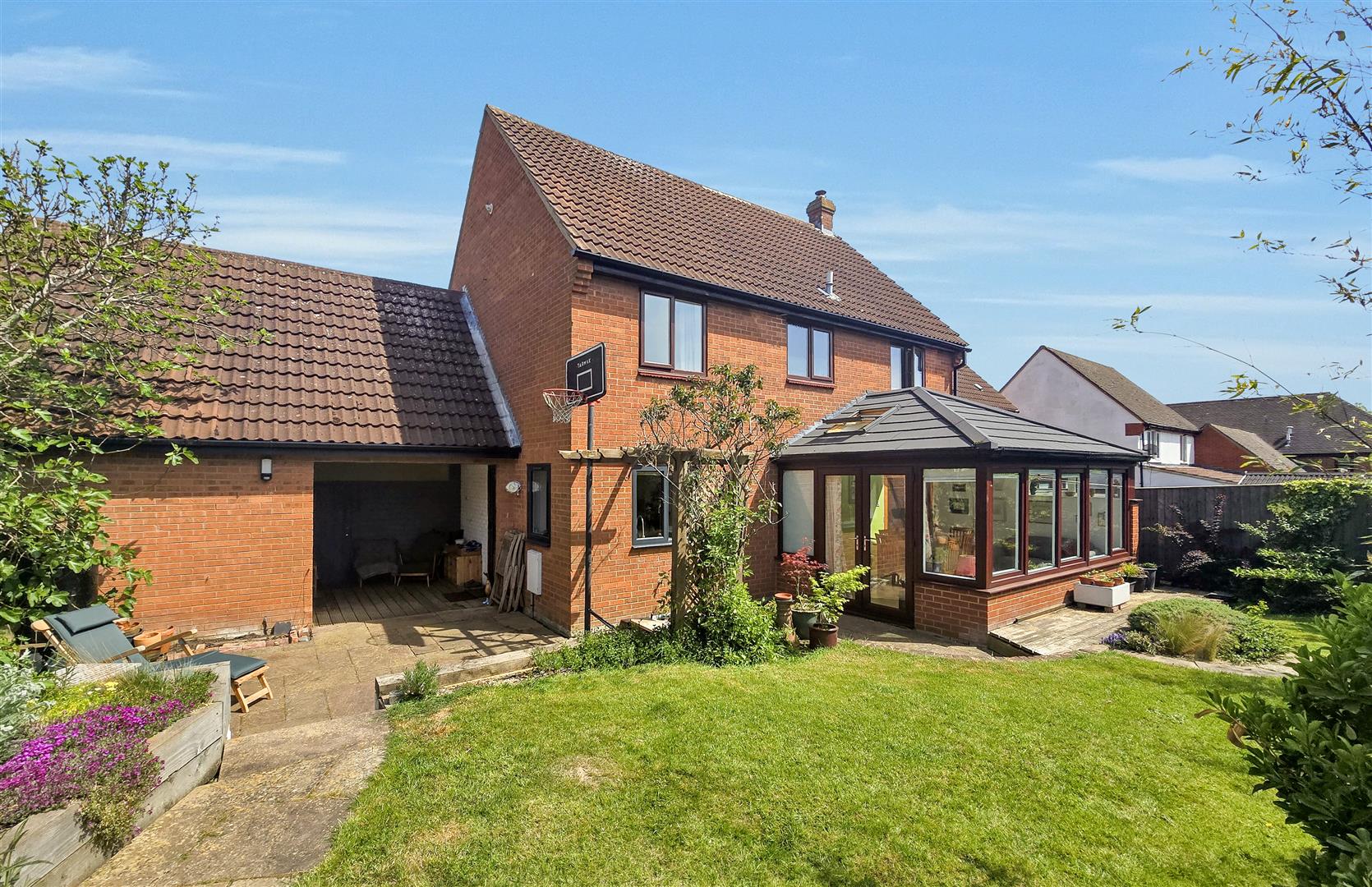 4 bed property in Farinton, Milton Keynes